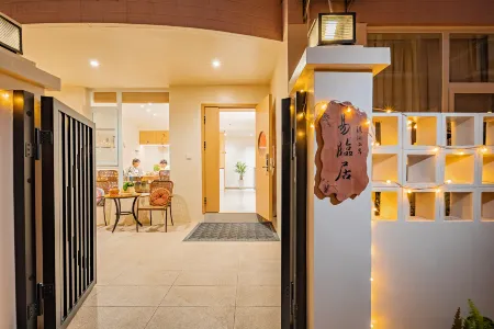 Kunming Dianchi Lake West Bank Yilinju (Xishan Scenic Area) Отели рядом с достопримечательностью «CPC Yunnan Provincial Committee Party School»