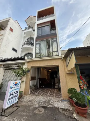 B Homestay