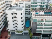 Sunshine Hotel & Residences Hotels near Tukcom Pattaya