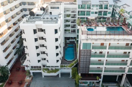 Sunshine Hotel & Residences