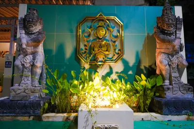 dhanesvara art holistic living homestay Hotels in Wonocolo