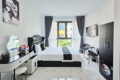 Hera Hotel&Apartment Hotel in zona University of Transport Technology