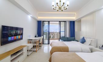 Beihai Hongyuan Scenic Apartment (Underwater World Old Street)