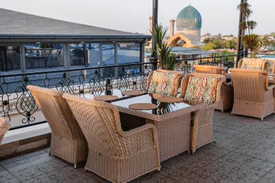 Gur Emir Palace Hotels near Siyob Bozori