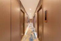 Ai Ya Business Hotel