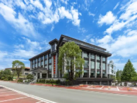 Kailefu Holiday Hotel Hotels near Jade Maiden Peak Scenic Area