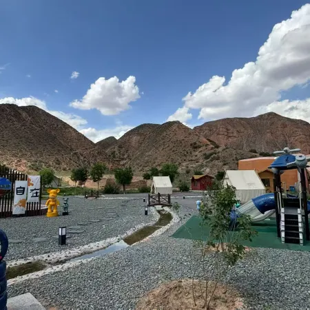 Shuimo Danxia Tourism Scenic Area Youyou Xinsu