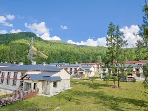 Hongfu Lake Kanas Resort