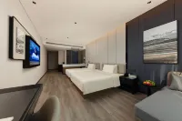 Wuhan Jianghan Road Pedestrian Street Qingdao Road Atour Hotel Hotel in zona Wuhan Harbor No.23 Wharf
