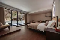 Rongzhuang Hot Spring Resort Hotel