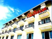 The Haleeva Aonang Hotel in zona Poppy's Minigolf & Kebab Cafe