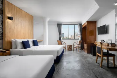 퍼시픽 호텔 프놈펜 Hong Kong Land 주변 호텔