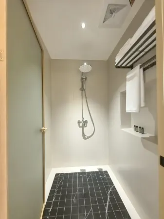 Shambhala Perched Peaks Courtyard Hotel (Zhangjiajie National Forest Park) Отели рядом с достопримечательностью «Tianbofu»