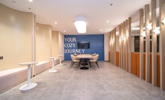 Jinjiang Hotel (Laixi High-Speed Railway Station Yuehu Park)