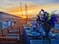 Desert Stargazing Wuhu Adventure Camping Base فنادق في 