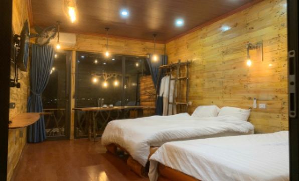 A THIA HOMESTAY