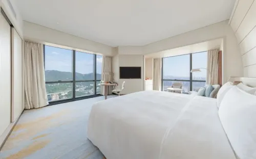 Noble International Hotel - Pet friendly