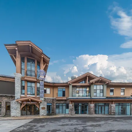 Floral Hotel·Hoshino Residenc Hotel(Changbaishan West Scenic Area Tourism Service Center Store)