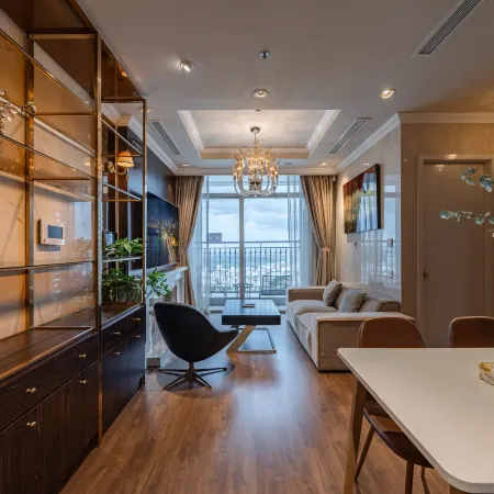 VINHOMES CENTRAL PARK LUXURY APARTMENT Отели рядом с достопримечательностью «Куан-Бинь-Тхань»