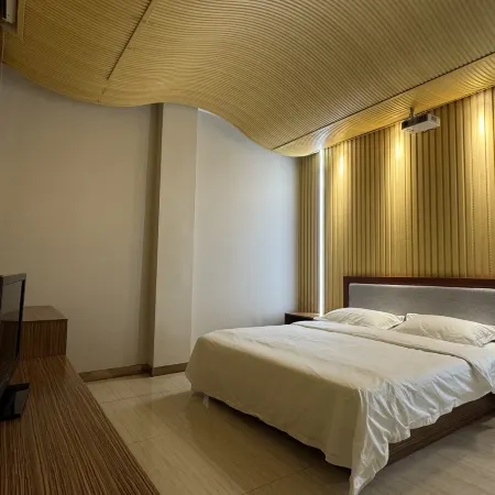 Shizi Homestay Отели в г. Фуюй