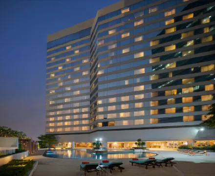 Jubilee Prestige Hotel Ratchadapisek Hotel berhampiran Le Concorde Office