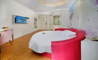 Delicacy and Warm·Gardenia Blossom Hotel (Xiantao Xiaonan) - balcony