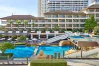 The Heritage Pattaya Beachfront Resort