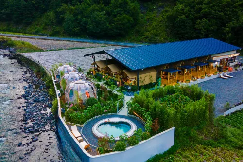 木巴爾小屋•湯泉露營民宿（畢棚溝景區理小路店）