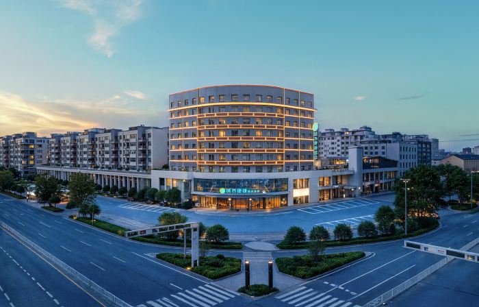 City Comfort Inn Hotel (Huanggang Tuanfeng)