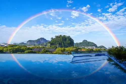 Boyin Yinianjian Hotel (Guilin Two Rivers And Four Lakes Elephant Trunk Hill)
