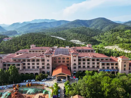 Tianjin Jingji Saintlight Resort&Spa