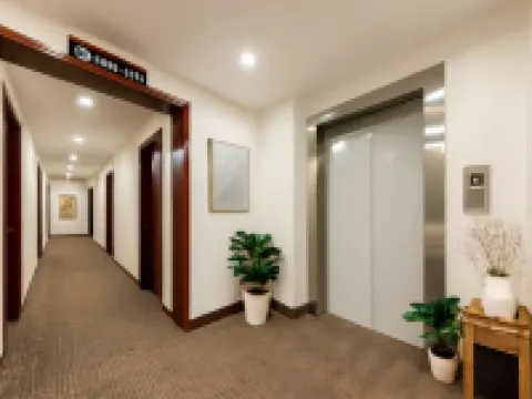 Dawu Jinhua Business Hotel Hotel di Dawu