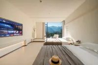 Forest and Stream · Poye - balcony
