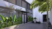 Seven Days Hotel - parking