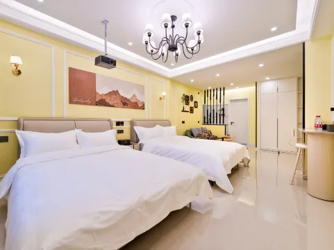 Love Ta · Lane Side Light Luxury Smart Homestay - Harbin