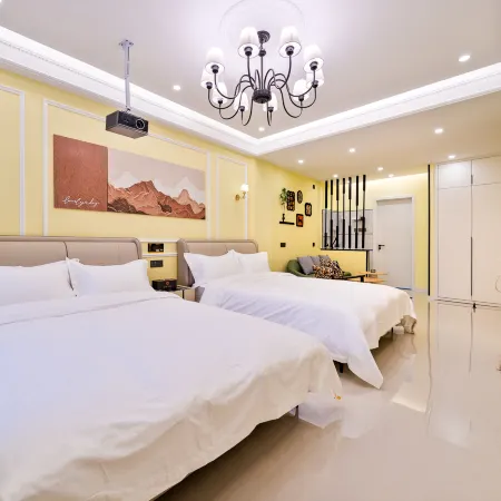 Love Ta · Lane Side Light Luxury Smart Homestay