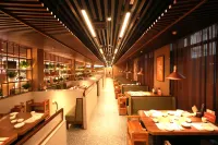 Super 8 Hotel (Xingtai Railway Station Tianyi Square Kaixuan Branch) - Pet friendly