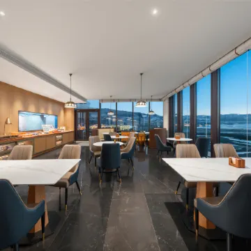 Xylam Lake Yifu Hotel