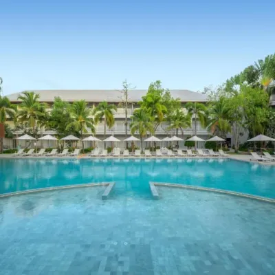 Centara Karon Villas Phuket 卡隆寺市場附近的飯店