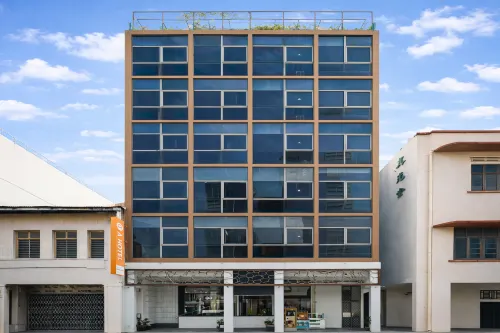 A Hotel Dickson, Stay From 9PM To 8AM - Homestays