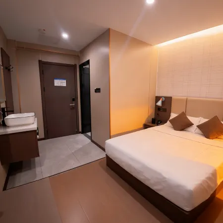 Qingyou Hotel