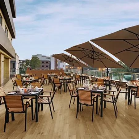 Hotel Suba Elite Vadodara Отели рядом с Аэропорт Вадодара
