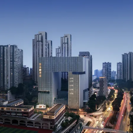 Chongqing Liangjiang New Area Xinpaifang Atour S Hotel Отели рядом с достопримечательностью «Площадь Звездного Флота»