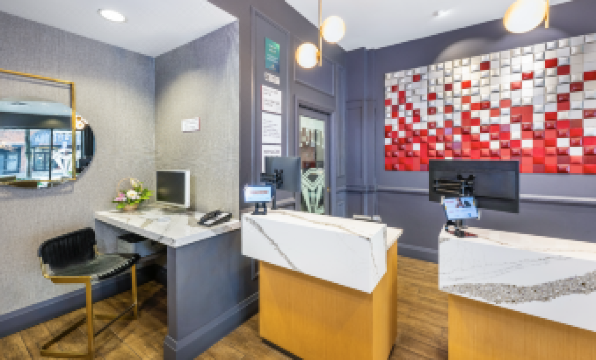 Quality Inn & Suites Downtown Vancouver