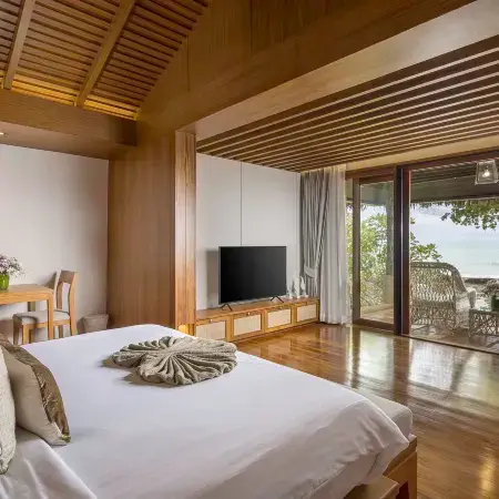 Khaolak Paradise Resort Отели рядом с достопримечательностью «Мемориал Цунами»