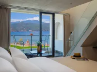 Lugu Lake Scenic Area Xingyue Lake View Seaview Hotel 닝랑 호텔