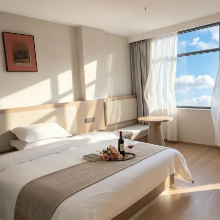 Yunlan Hotel (Zhaotong Ludian Zhuti Culture Park Branch)