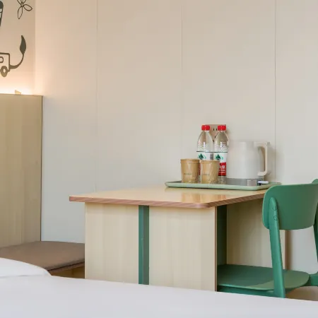 Haiyou Hotel,Changjiang North Street Branch,Shenyang Beiling Park