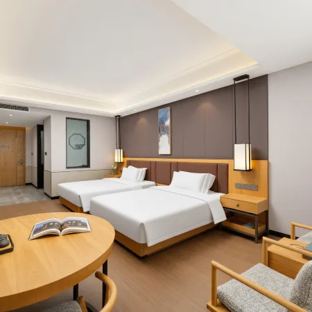 EZZI Hotel (Wanjia Night Market Zhangye National Wetland Park)
