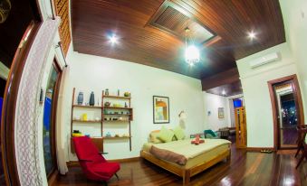 Beach Walk Homestay